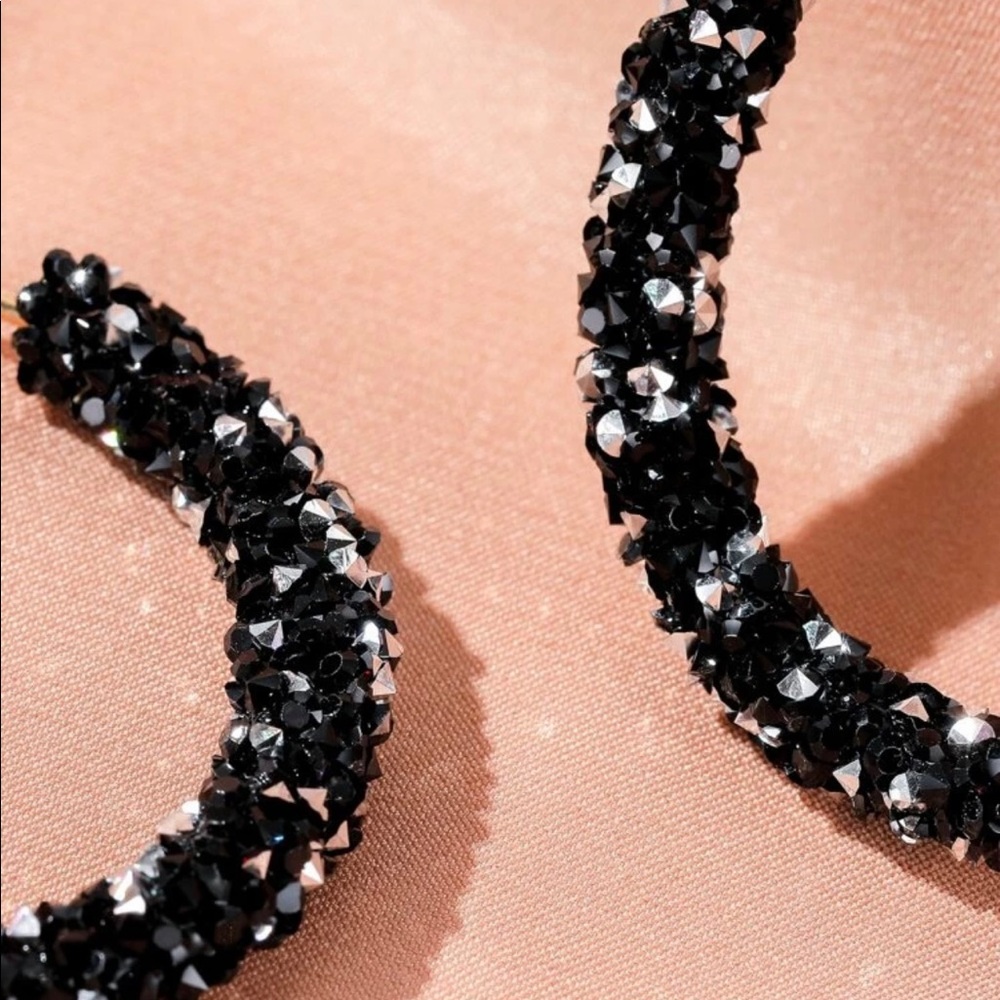Studded Decor Hoop Earrings - Picture 4 of 4